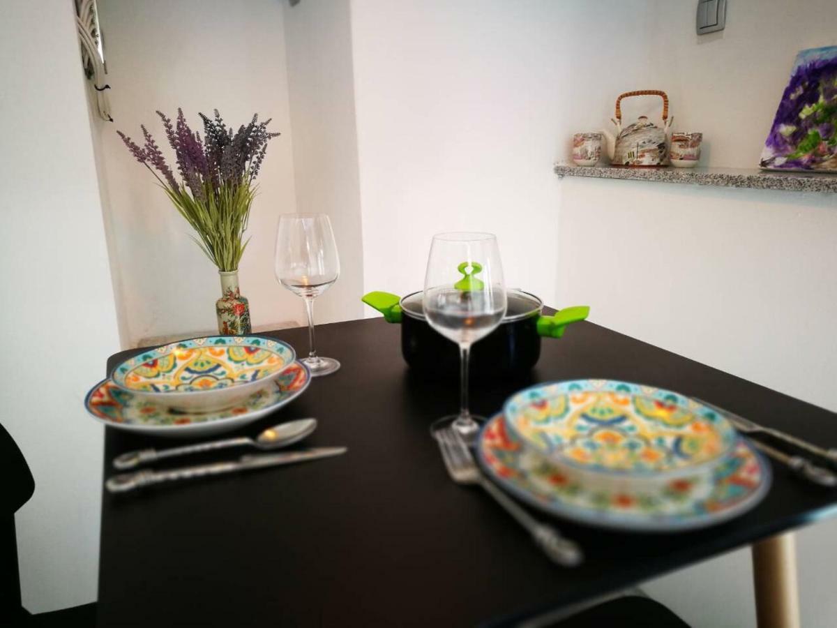 Cres Art Studio Kuning Apartment Buitenkant foto